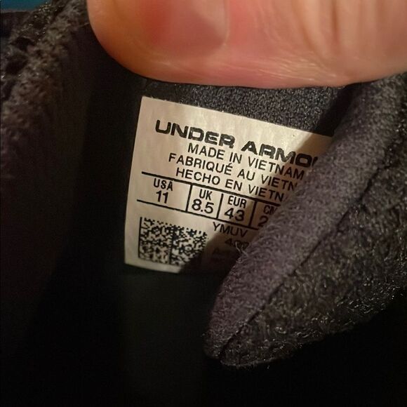 Under Armour Black Sneakers Performance-Driven Design - Picture 4 of 8